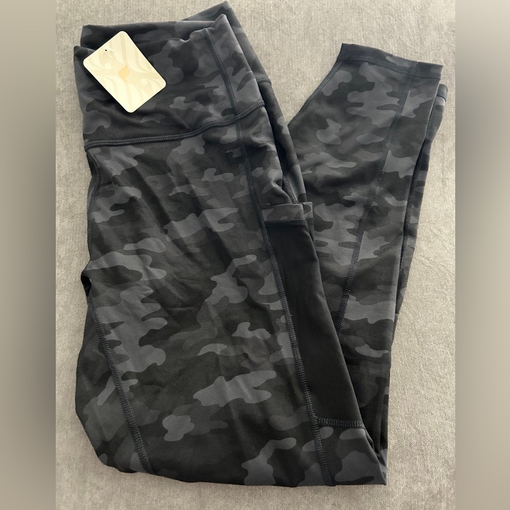 Fabletics On the Go High Waisted Camo Leggings